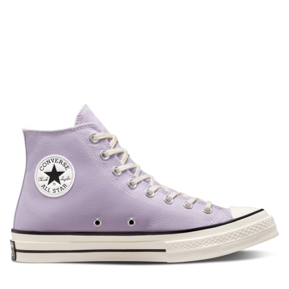 Converse Chuck 70 Hi Sneakers in Violet